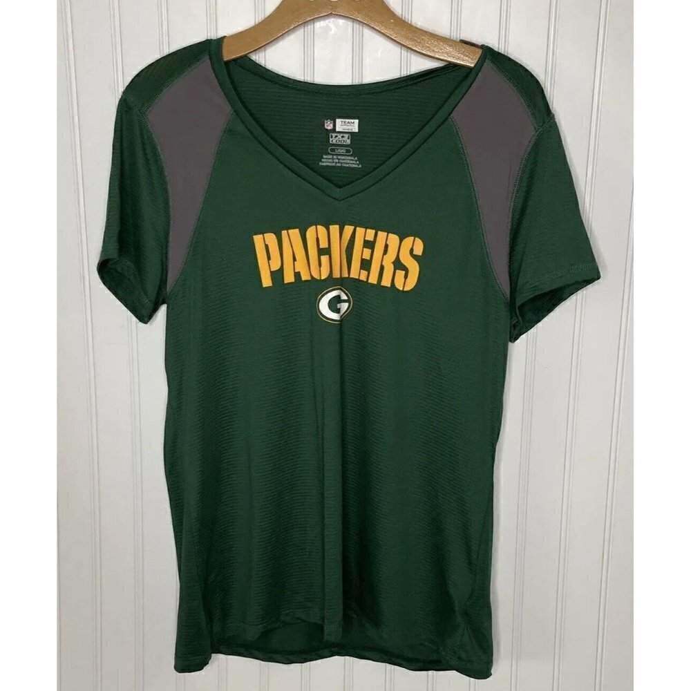 NFL TX3 Cool Green Bay Packers Women’s Large V-Neck Short Sleeve Game Day Tee